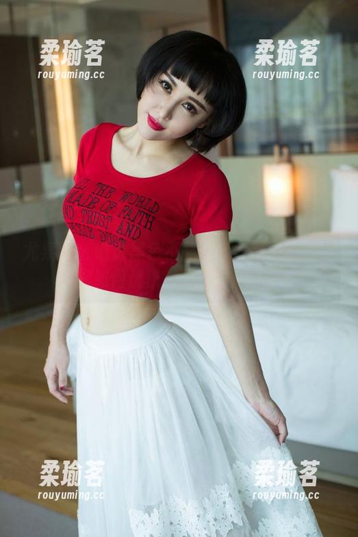 尤果网 - 谁说黑色不能温柔？若涵的图片教你如何优雅，原图了解一下！