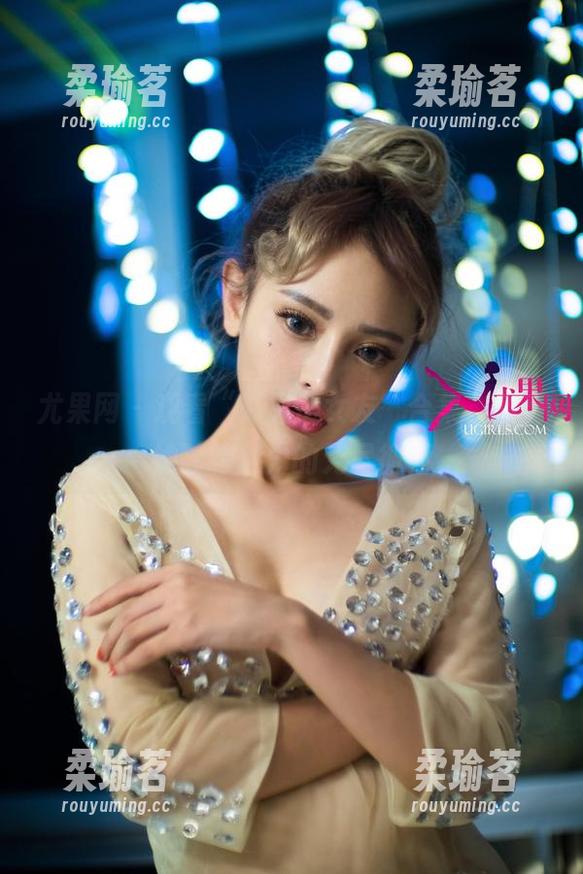 尤果网 - 观看“韩恩美女友”合集，感受她独特魅力的无尽循环