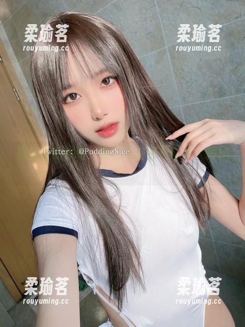 黑丝下的秘密：布丁大法精选套图大揭秘！