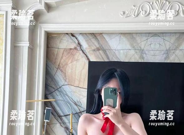 微密圈 - 下载张鑫baby的肉丝图片，绝对让你的眼睛得到一次‘滋养’！