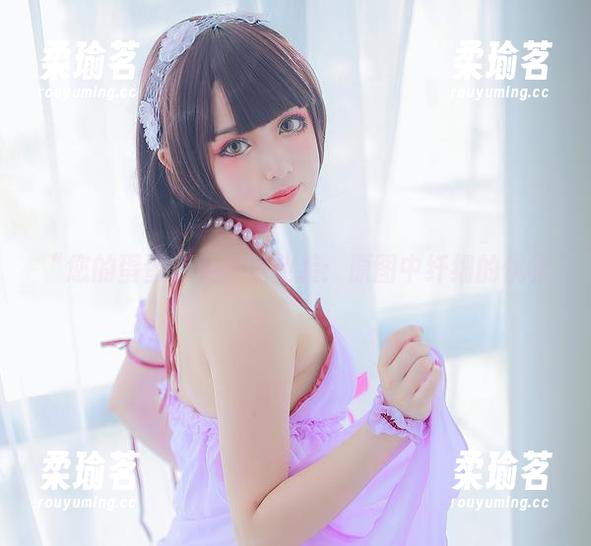 “您的蛋蛋”私房职业装：原图中纤细的优雅