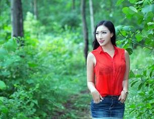 推女郎 – 细腻的感觉-易阳的夏天精选套图，藏着的不仅仅是温度
