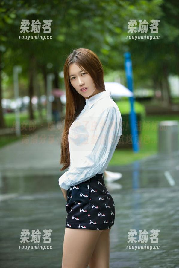 推女郎-潘娇娇 推女郎 - 感觉像中了白色魔咒!潘娇娇的高清分享:你会立刻想试试这颜色...