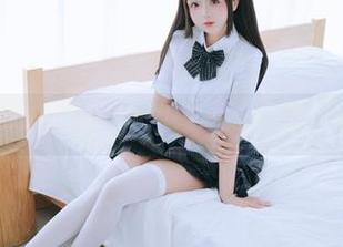 日奈娇的钢琴老师写真，让你忍不住想参加音乐课！