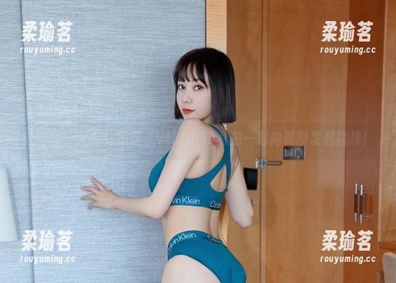 微密圈 - 来吧！跟果儿Victoria怼拍一起向美图发起挑战！