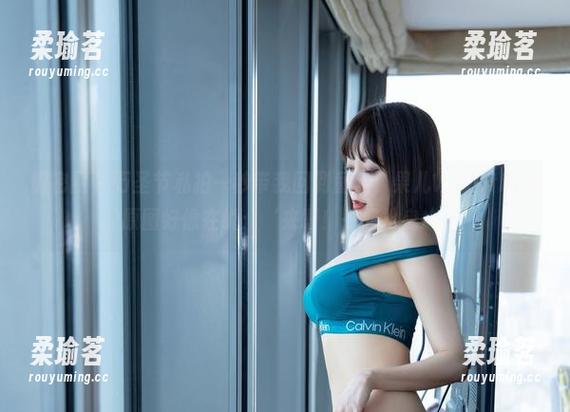 果儿Victoria 微密圈 - 万圣节私拍一秒带我回到童年,果儿Victoria的原图好像在说:‘来啊!一起扮鬼!’