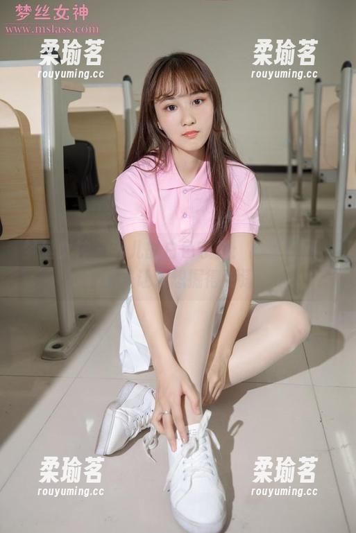 梦丝女神-乔儿 梦丝女神 - 乔儿的白色守望:高清资源,总是让人想掘得更深