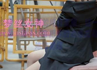 梦丝女神 – 花月舞的纯白套图：这一季的白色风潮，说不定会把你的心也搅动得像她的裙摆