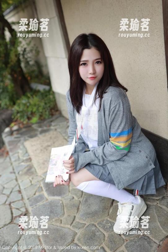 模范学院 - 教室私房专辑：樱桃小犊子的甜美合集，心情瞬间点燃！