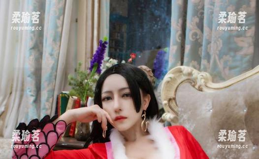 樱晚gigi的甜心cos，仿佛是从漫画里走出来的梦！