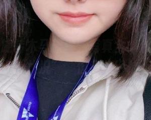 樱群的旋转木马旅程：写真全集，可能有点“状况”，但我依旧帅！