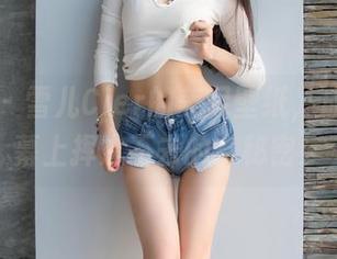 爱蜜社 – 雪儿Cier的美足壁纸，成了我屏幕上挥之不去的小秘密！