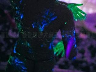 想要甜蜜和撒娇？看看甜糖大魔王的情人节猫猫精选图包！