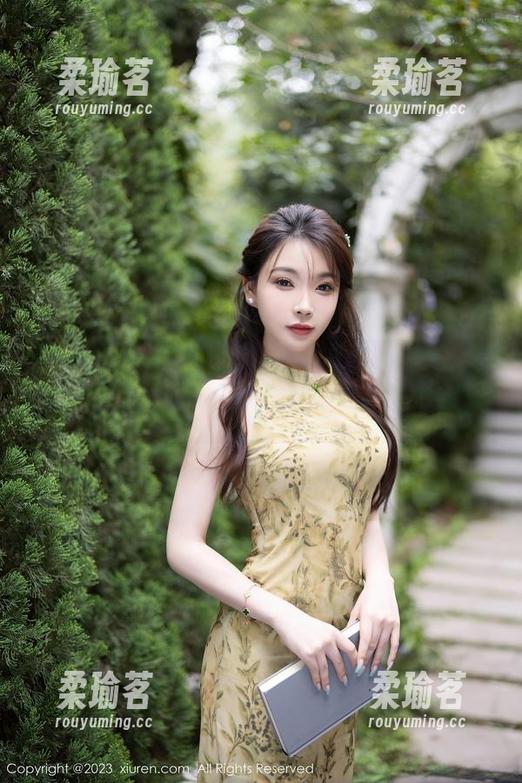 秀人网-夏诗雯Sally 秀人网 - 夏诗雯Sally婚纱在线资源,看了让人忍不住想要和她一起拍,太美了。
