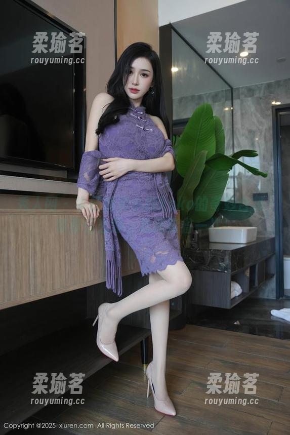 秀人网-小樱koko 秀人网 - 牛仔裤和小樱koko的奇妙合集–穿着这么好,妆还能省一次!