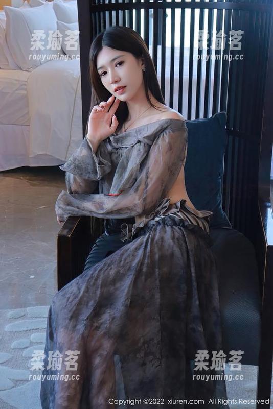 秀人网-李七喜 秀人网 - 下载李七喜的白衬衫,免费送你这样的优雅,发觉自己也可以!