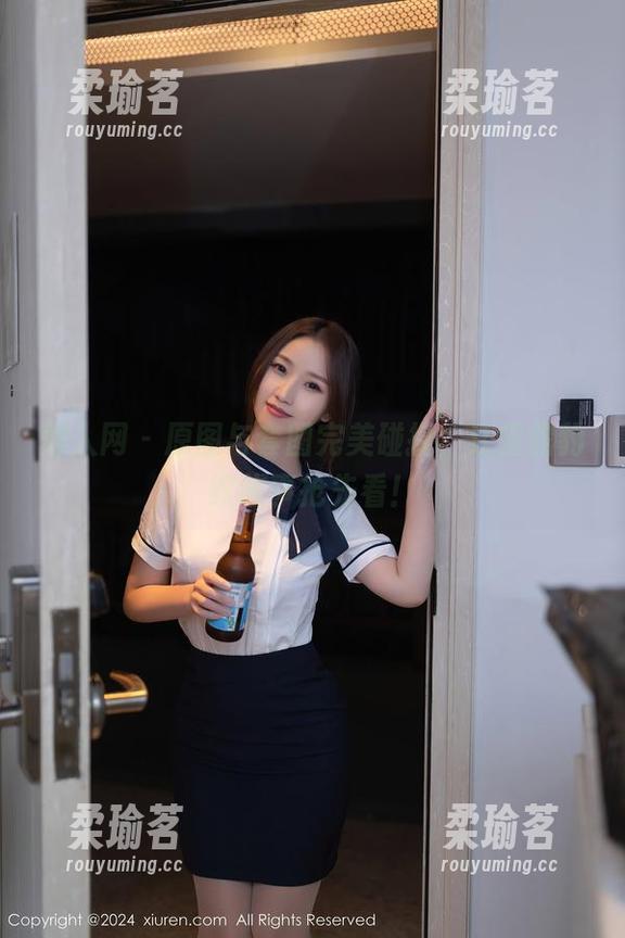 秀人网-江露露 秀人网 - 原图与套图完美碰撞,江露露豹纹故事抢先看!