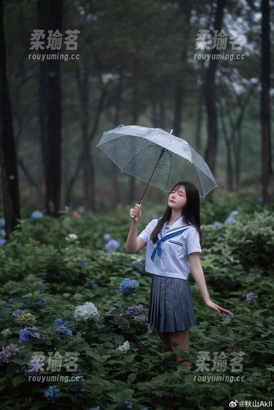 秋山AkI 秋山AkI可爱合集,果然是那种会让邻居怀疑的女生!