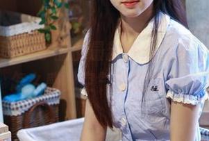 绮梦摄影 – 子涵的最新灰丝作品，更新出炉，怎么感觉空气都变得暧昧了？
