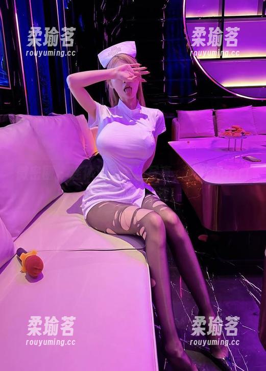 微密圈 - 连体油亮黑丝写真，脸红Dearie让你心跳加速！