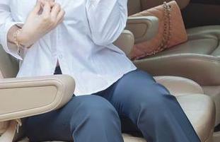 花漾show – 白衬衫合集–易阳Silvia告诉你，如何把简单穿出时尚感！