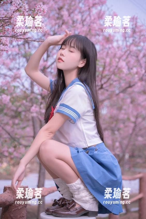 萌芽儿o0 萌芽儿o0的自拍作品:看腻了风景照,来瞅瞅人间小仙女的最新秘籍!