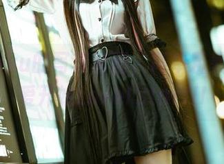 落落Raku的写真套图，简单粗暴，让你爱开始Love!Start!!