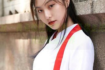 蜜桃社 – 真希的红裙美图，带你走进无圣光的缤纷世界