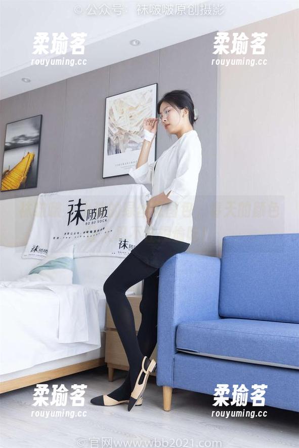 袜啵啵-小沫 袜啵啵 - 小沫的绿丝袜图包,春天的颜色让人忍不住想偷吃!