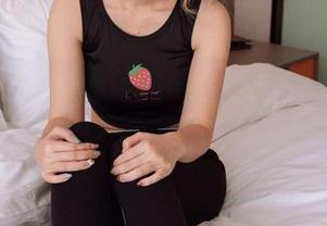 袜啵啵 – 小淳的钱包与银行制服的奇妙融合：图片合集真是个宝藏