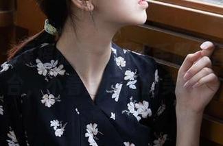 袜啵啵 – 瑶瑶的写真里水手服和喜感的结合，不看会后悔的美图！