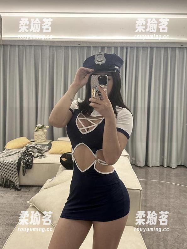 微密圈 - 在假期也能找到灵魂，詹詹的海边日光浴写真资源超乎你的想象！