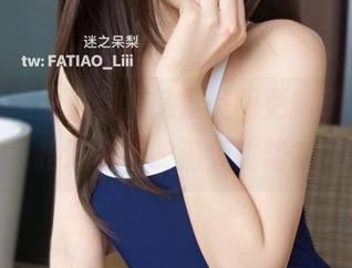 哇，‘迷之呆梨’又发美图更新了，谁能拒绝学姐的温柔攻势？