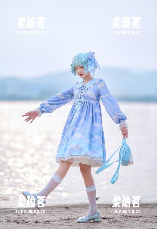 阿包也是兔娘 终于来了!阿包也是兔娘的少女前线HK21原图,简直是给眼睛喂了蜜,让我不自觉想回味。