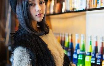 青豆客 – 可儿Kayen内衣写真，不小心打开了新世界的大门！
