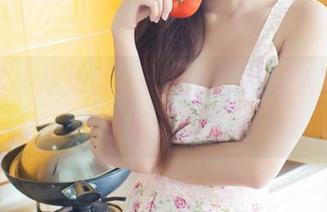 青豆客 – 战姝羽：无圣光下的双人写真，隐秘却动人