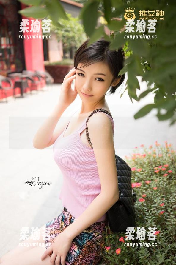 青豆客-晓艾fafa 青豆客 - 壁纸里的旗袍传奇:晓艾fafa的写真时光机!