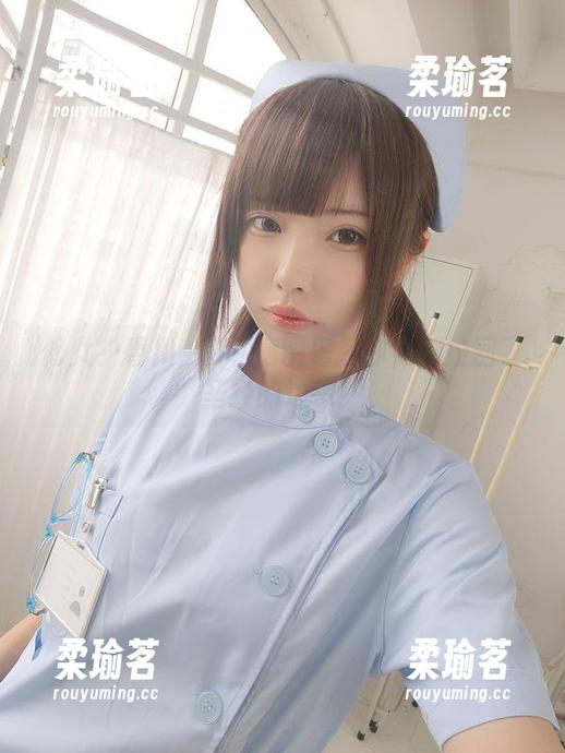 修女？香川澪的私房图包把你我都拉回了圣经的边缘！